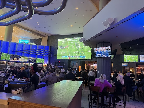 Yard House 3