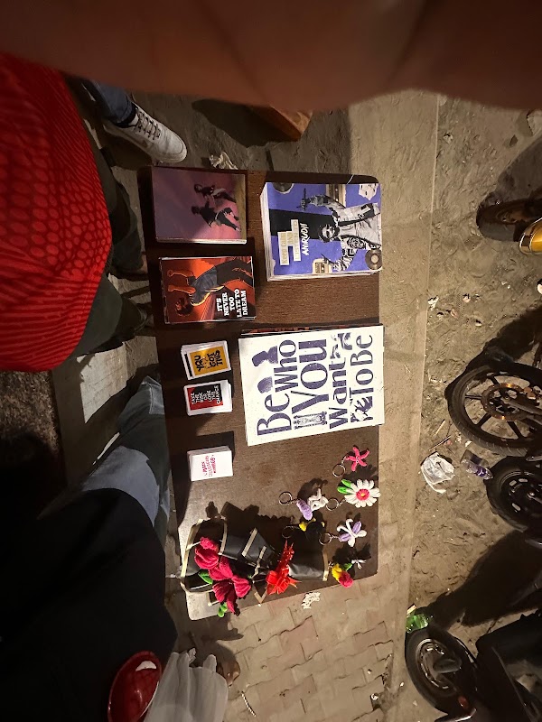 Crafty comrades