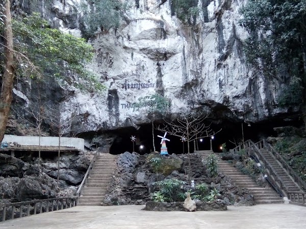 Tham Nang Ene Cave 4