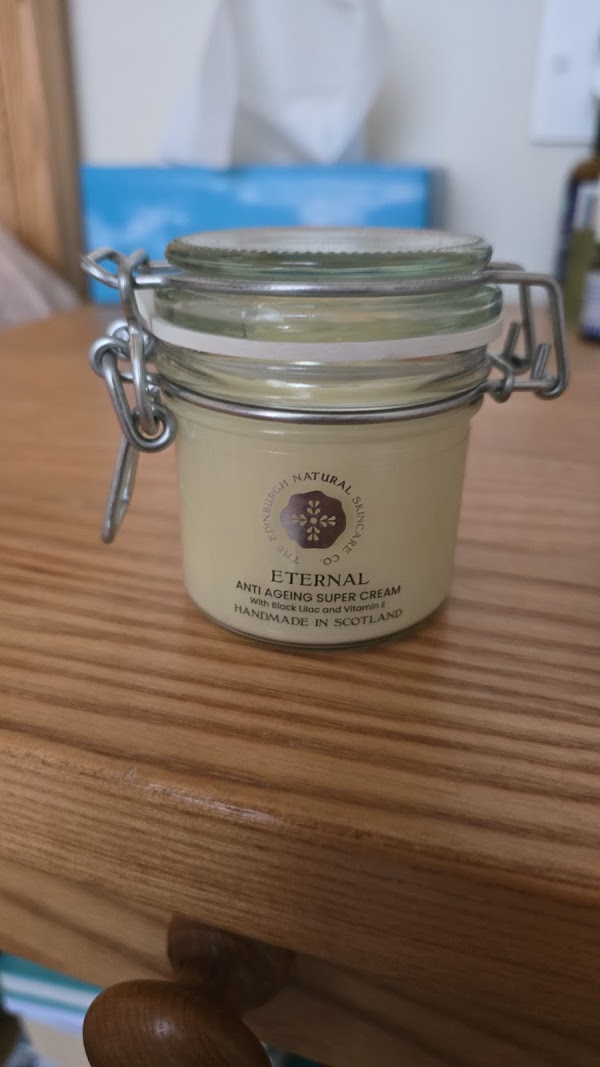 The Edinburgh Natural Skincare Company 3
