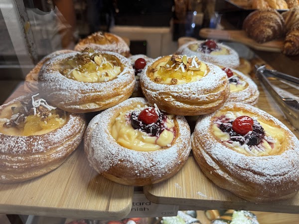Circles Cafe & Bakery 4