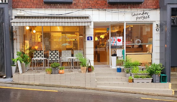 Laundry Project (coin laundry cafe) 3