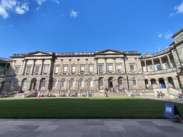 Old College, The University of Edinburgh 5