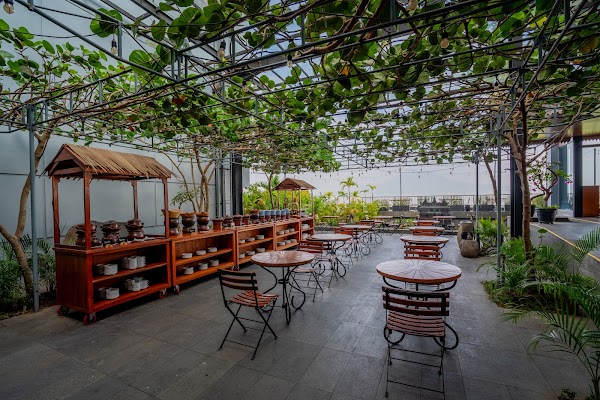 The Tree Restaurant Yogyakarta 1