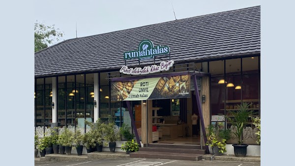 Rumah Talas Bogor - Lapis Talas & Pusat Oleh Oleh Khas Bogor 1