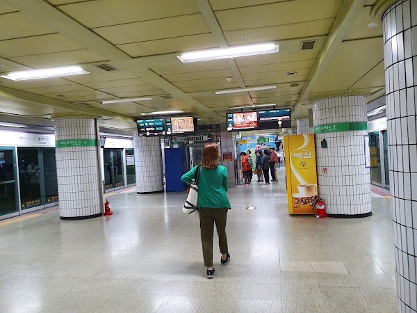 Chungjeongno Station