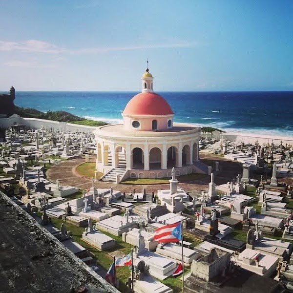 Cementerio Santa María Magdalena de Pazzis