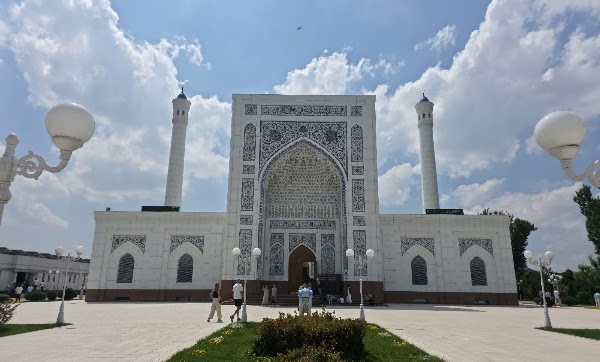 Uzbekistan 18