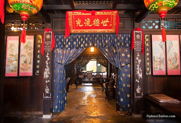 The Old House of Phung Hung 1