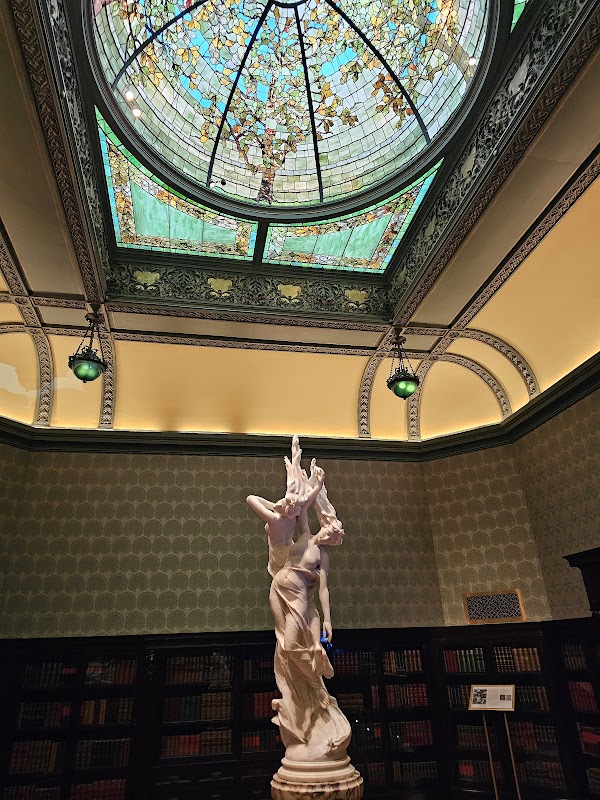 The Richard H. Driehaus Museum 2