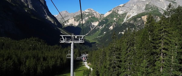 Chairlift Génépi 1