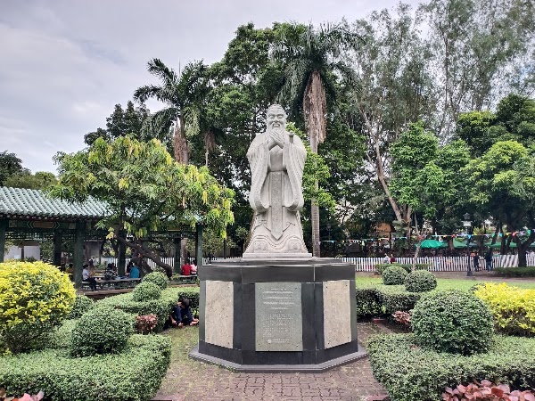 José Rizal Monument 3