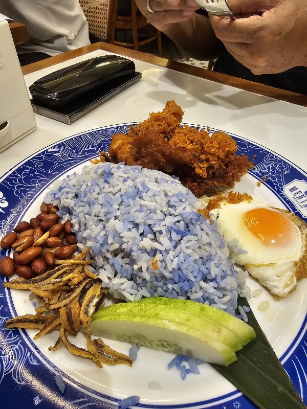 MENTARI KOPITIAM PENUIN 5