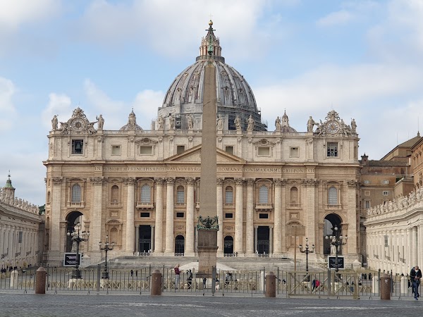 Saint Peter's Square 5