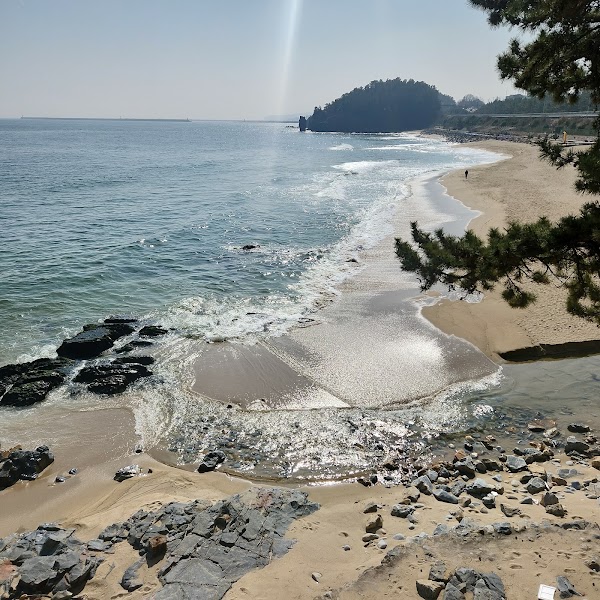 Hanseom Beach 4
