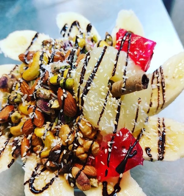 Akbar Mashdi Ice cream 5