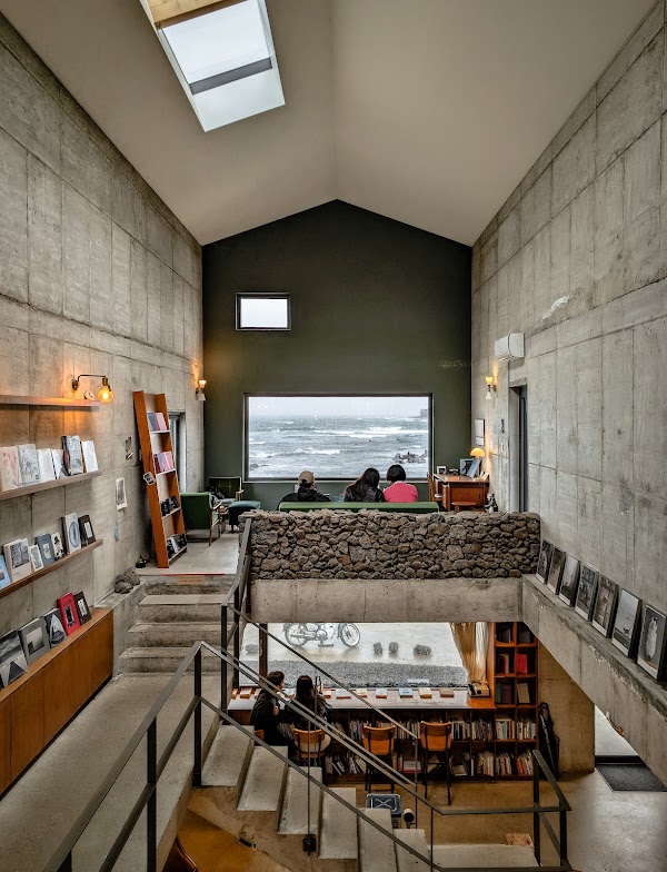 SLOWBOAT Atelier 3