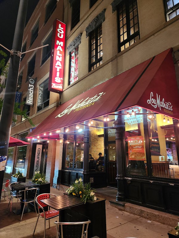 Lou Malnati's Pizzeria 3