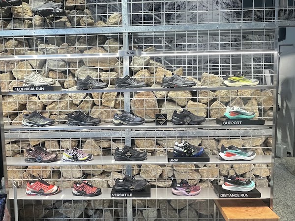 SALOMON Shibuya Store 2