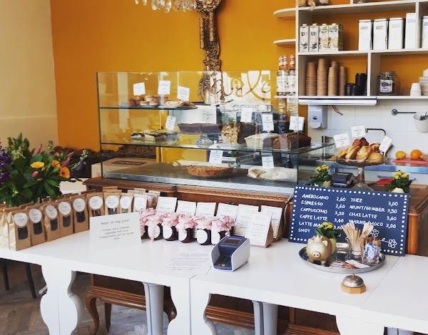 KLUTS koffie & vegan bakkerij 1