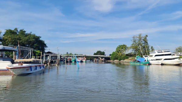 Thiensin Pier (Tian Sin)