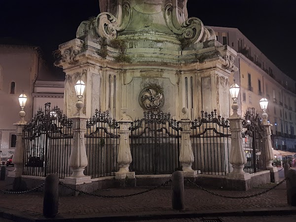 Piazza del Gesù Nuovo 3