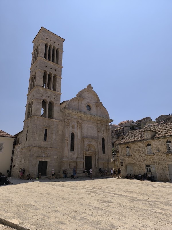 Trg svetog Stjepana (Pjaca) 2