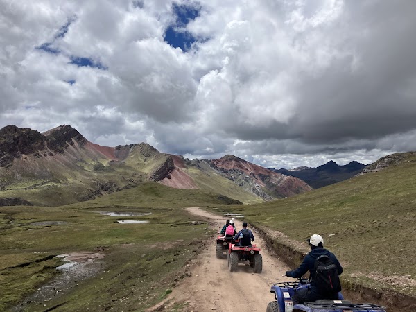 Rainbow Mountain Peru Travel Agency 3