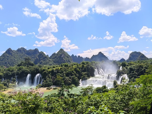 Detian Transnational Waterfalls 5