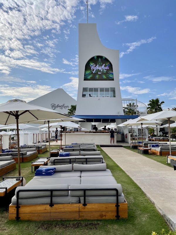 Café del Mar Beach Club Bali 4