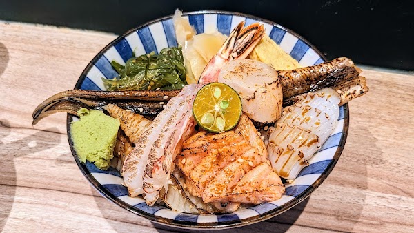 Yoshikawa Seafood Don 5