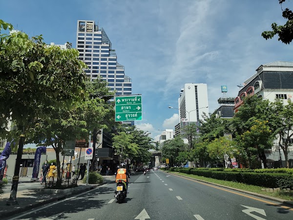 Si Lom Road 5