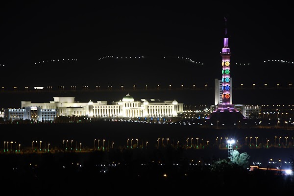 Constitution Monument 4