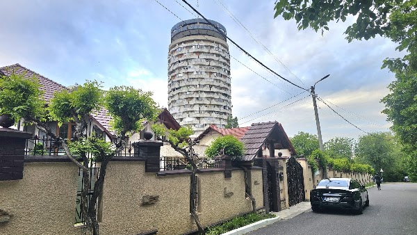 Romanița building 2