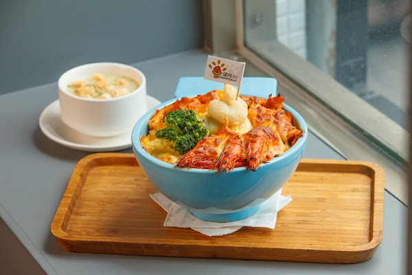 Modern Toilet Restaurant 6