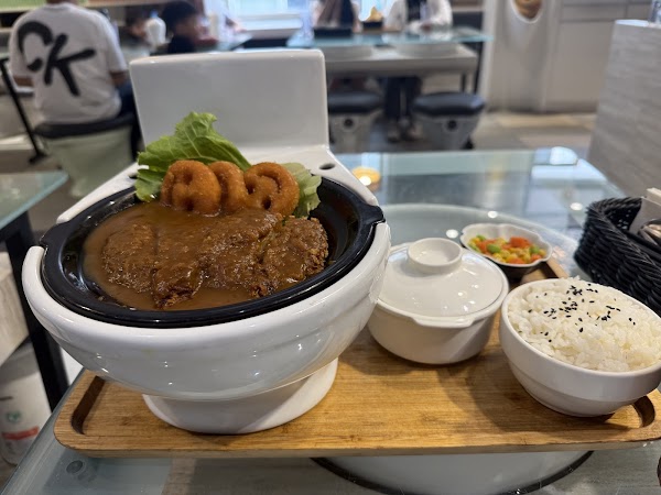 Modern Toilet Restaurant 5