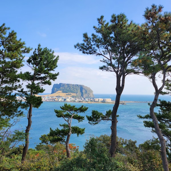 식산봉 (바위오름)