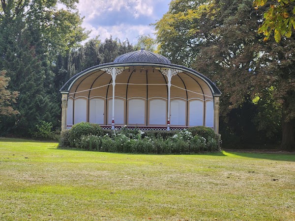 Royal Victoria Park 2
