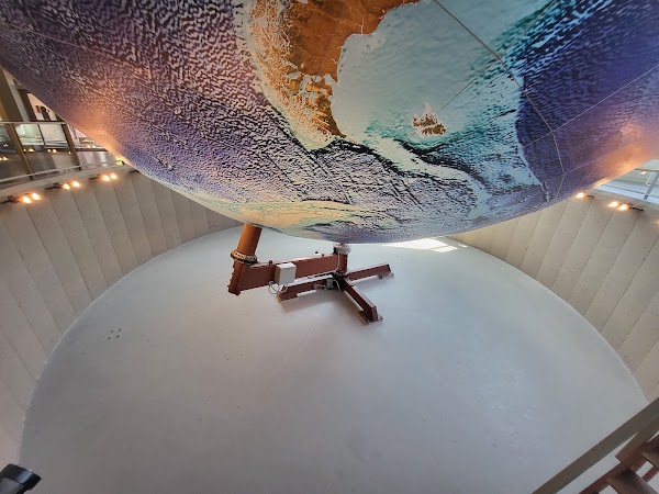 Eartha Globe 3