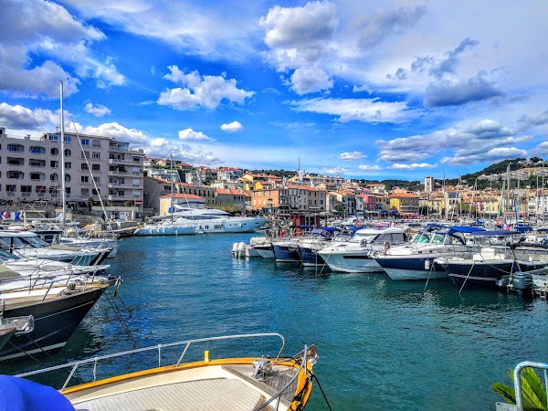 Cassis 4