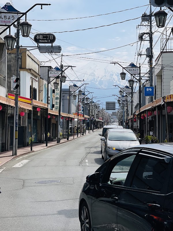 Fujiyoshida Shiei Honmachidori Parking Lot