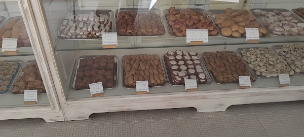 Bon Bons Pasticceria Dolci Sardi Alghero ( via Einaudi ) 2