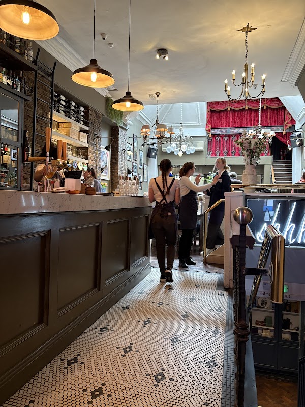 Pacino's Italian Restaurant 5