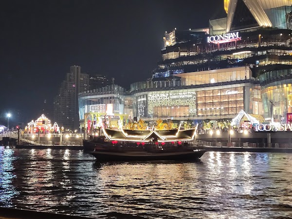 Chao Phraya Tourist Boat ICONSIAM Pier