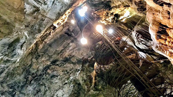 Moaning Caverns Adventure Park 1