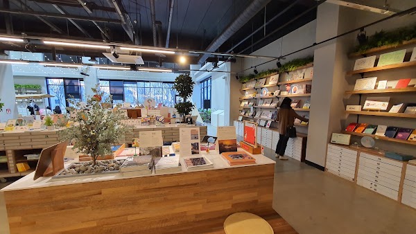 Nodeul Island Bookstore 5