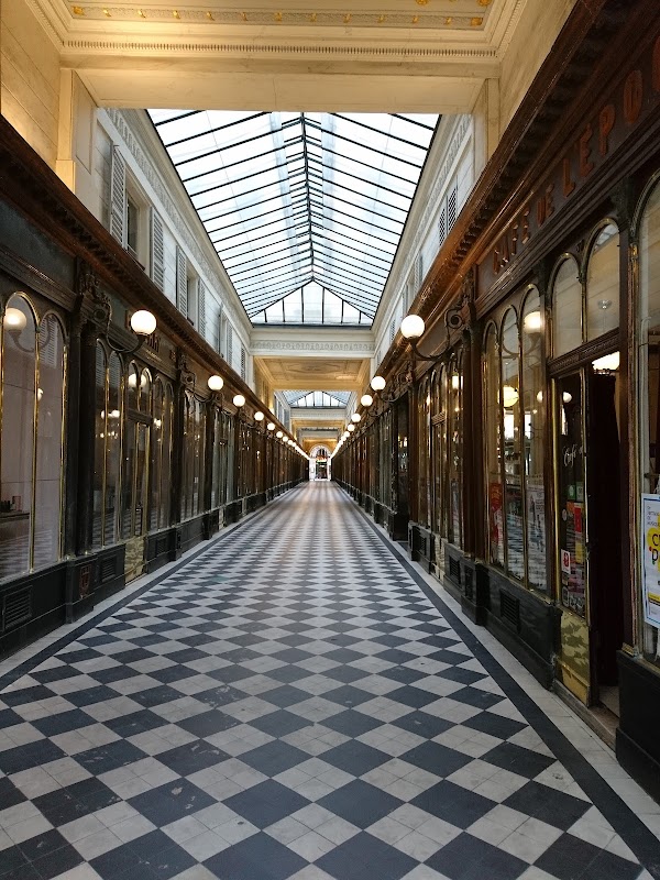 Paris 12