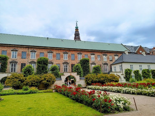 Garden of the Royal Library 5