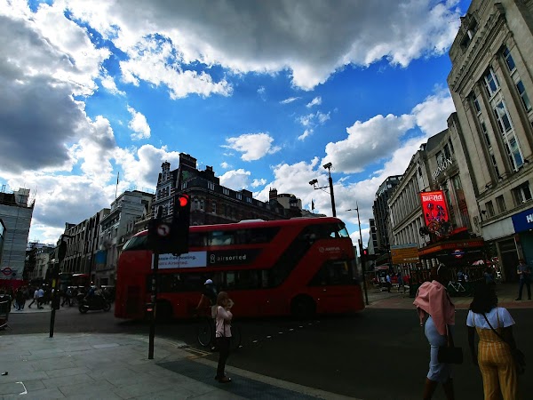 Tottenham Court Road 4