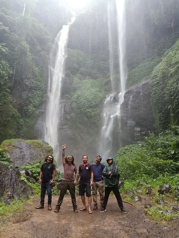Sekumpul Waterfalls Official Parking 1